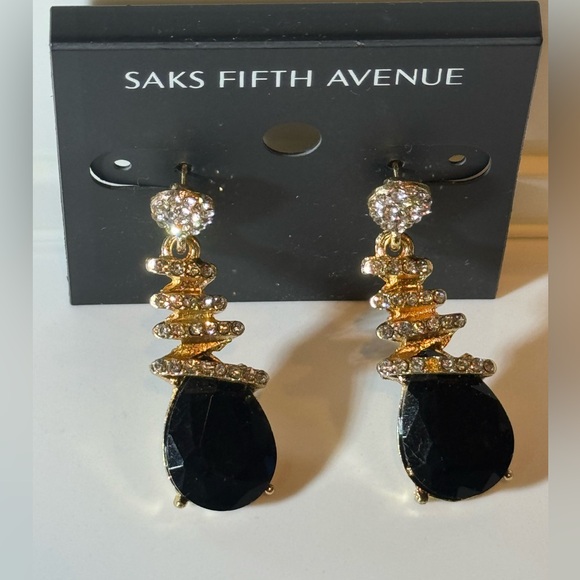 Glamorous Saks Fifth Avenue Black Teardrop Crystal Post Earrings - Picture 4 of 10